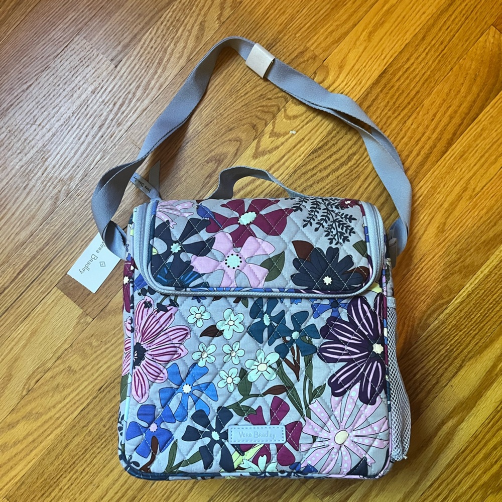 BRAND NEW Vera Bradley Crossbody Lunch Bag in Bengal Lily